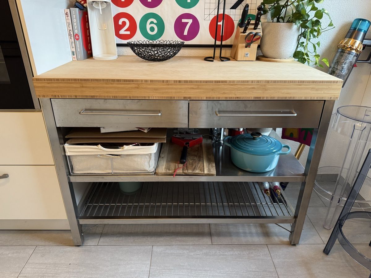 Allestimento di negozi e stand fieristici: IKEA kitchen counter – Usato da Zürich venduto da mar_ncg7
