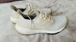 Adidas Ultraboost 22 Performance