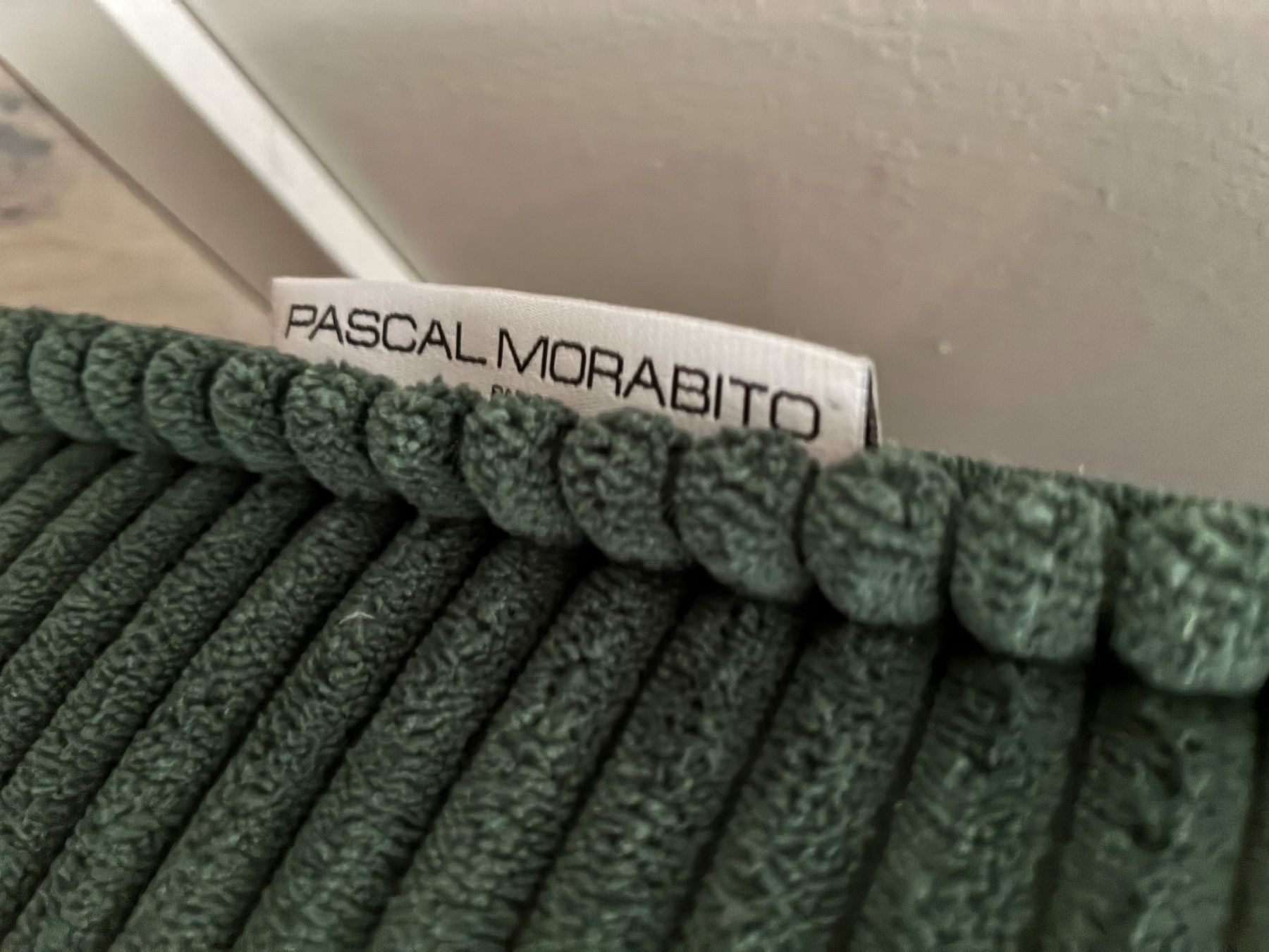 Divani: L-förmiges grünes Pascal Morabito Sofa – Usato da Zürich venduto da RFS92 6