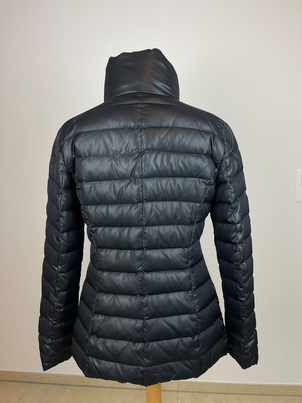 Max Mara Jacken: MaxCo. Max Mara Daunenjacke Down Jacket 1A Zst. – Gebraucht aus Emmenbrücke von luzern178 3