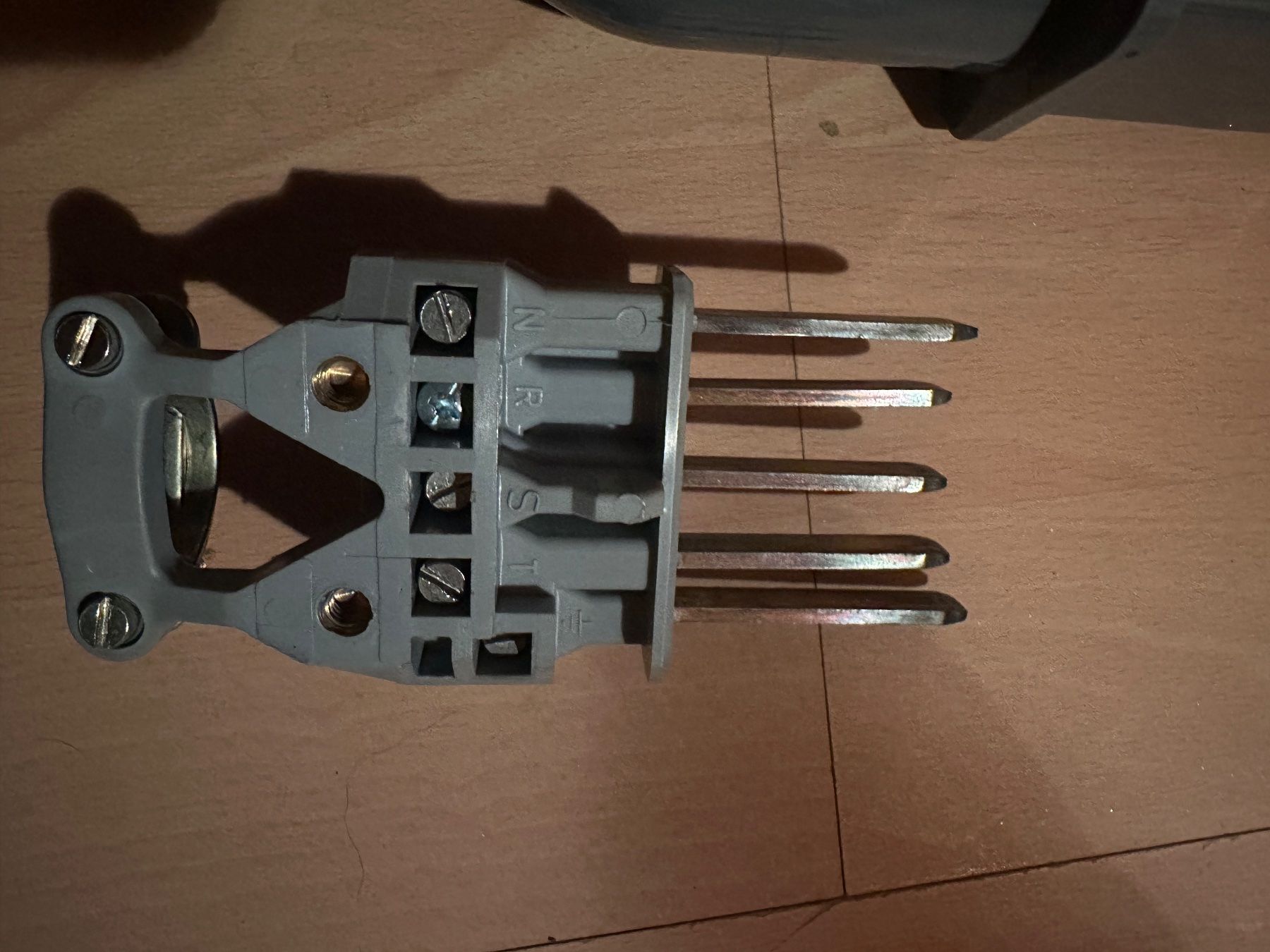 Spine: Stecker CMC J25 5 Polig – Usato da Huttwil venduto da Bolpa 2