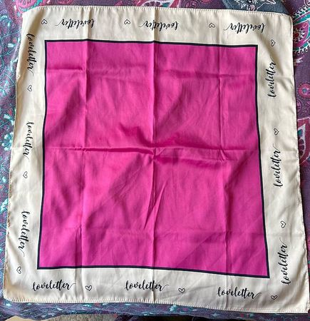 Loveletter Tuch / Halstuch in Pink und Creme