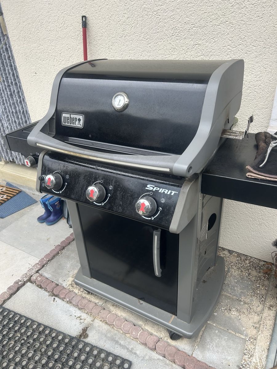 Grils: Gasgrill Weber  – D'occasion à Mümliswil par rum_92jt
