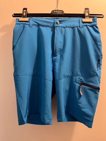 Blaue Wanderhose kurz, Gr 164