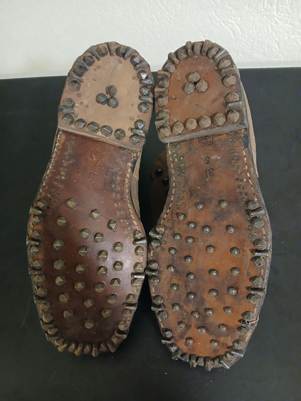 Schweizer Armee Herrenschuhe: Militär Nagelschuh – Gebraucht aus Rüdtligen von winunan 2