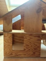Puppenhaus aus Holz mit Treppen und Etagen gebraucht