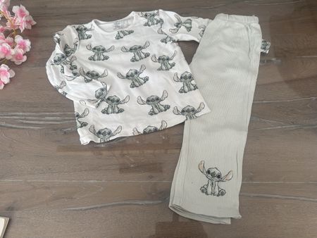 Disney Schlafanzug C&A Stitch Grösse 98 💕