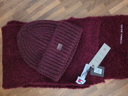 Tommy Jeans Set, Schal und Mütze, Neu mit Etikett
