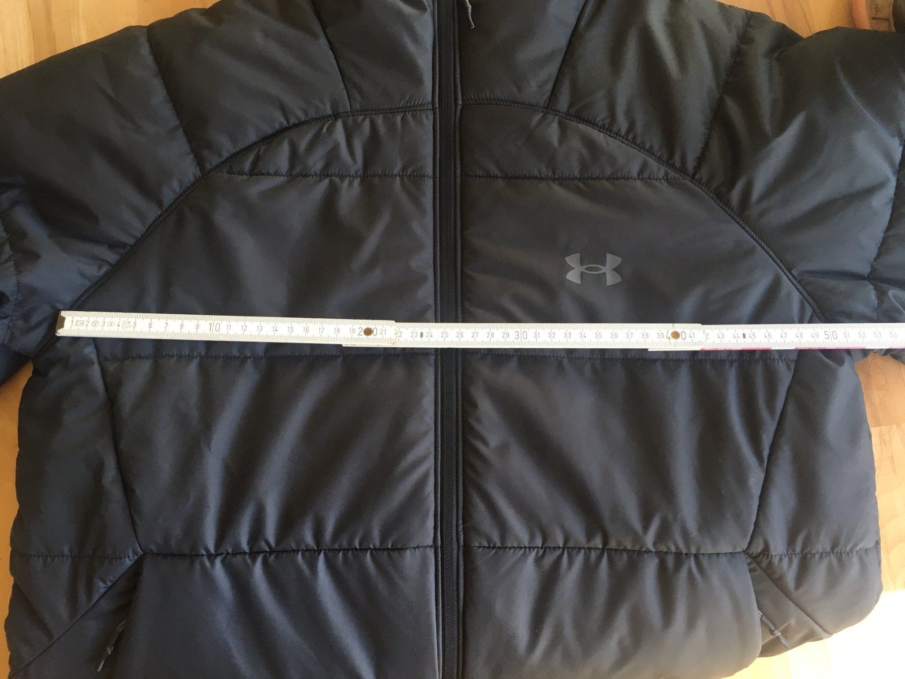 Under Armour Giacche: Under Armour // Storm // Daunenjacke // Schwarz // M – Nuovo (secondo la descrizione) da Bern venduto da AHaug 8
