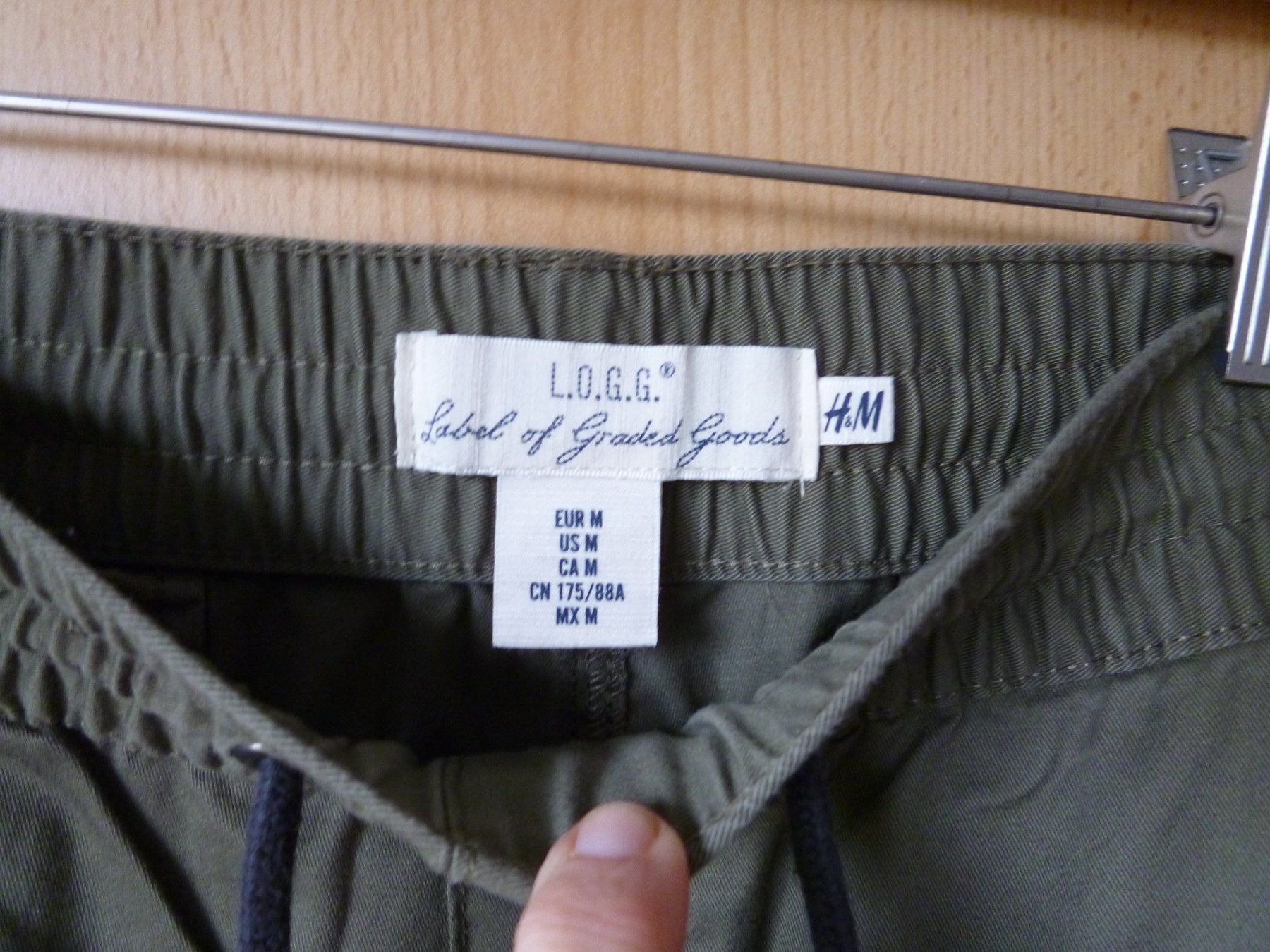 H&M Hosen: bequeme H&M HOSE  Gr. M  Jungs – Gebraucht aus Dättlikon von Mamakuga 1