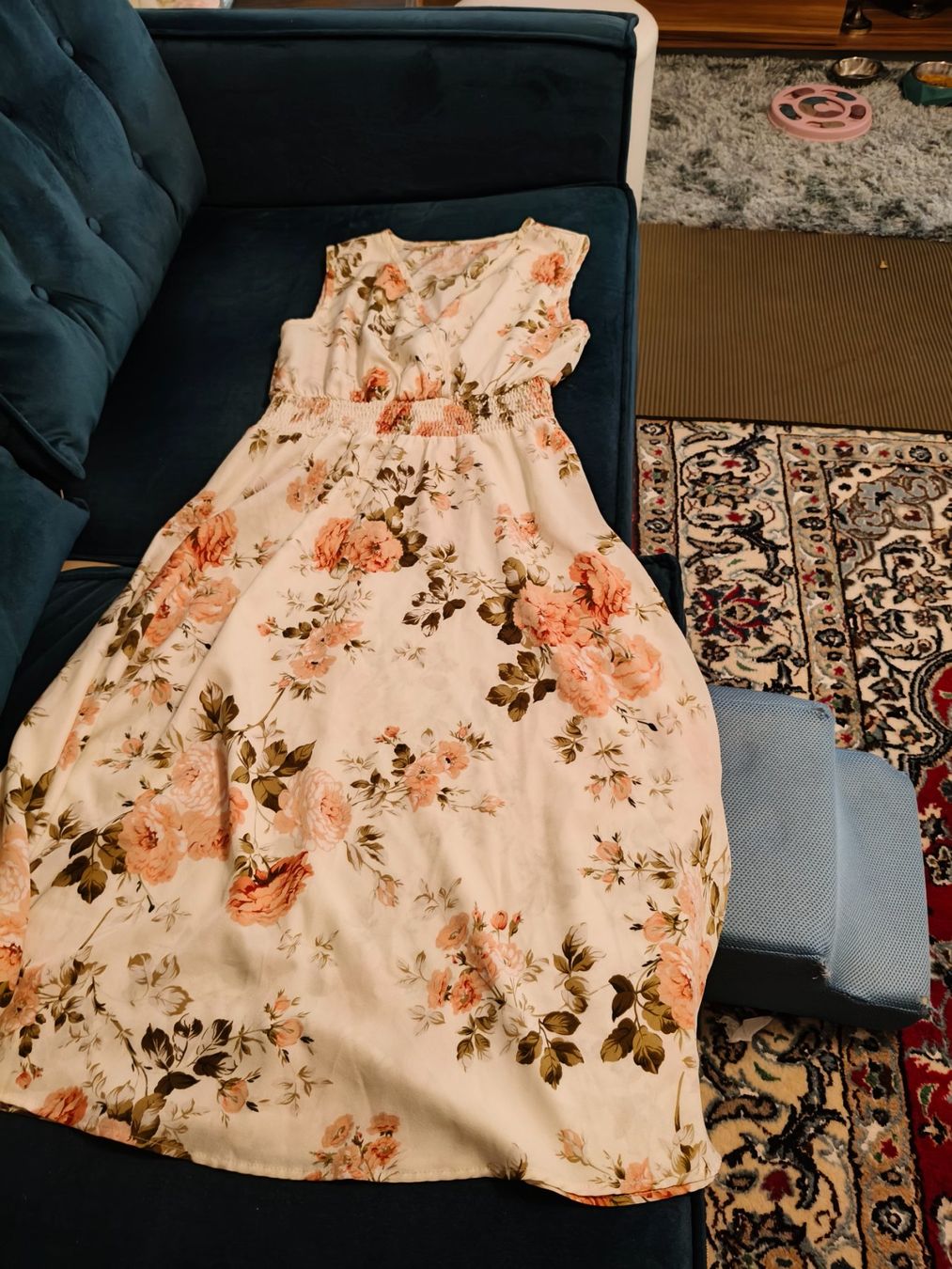 Robes: Sommer Kleider M – D'occasion à Urtenen-Schönbühl par sep_k9jk 3
