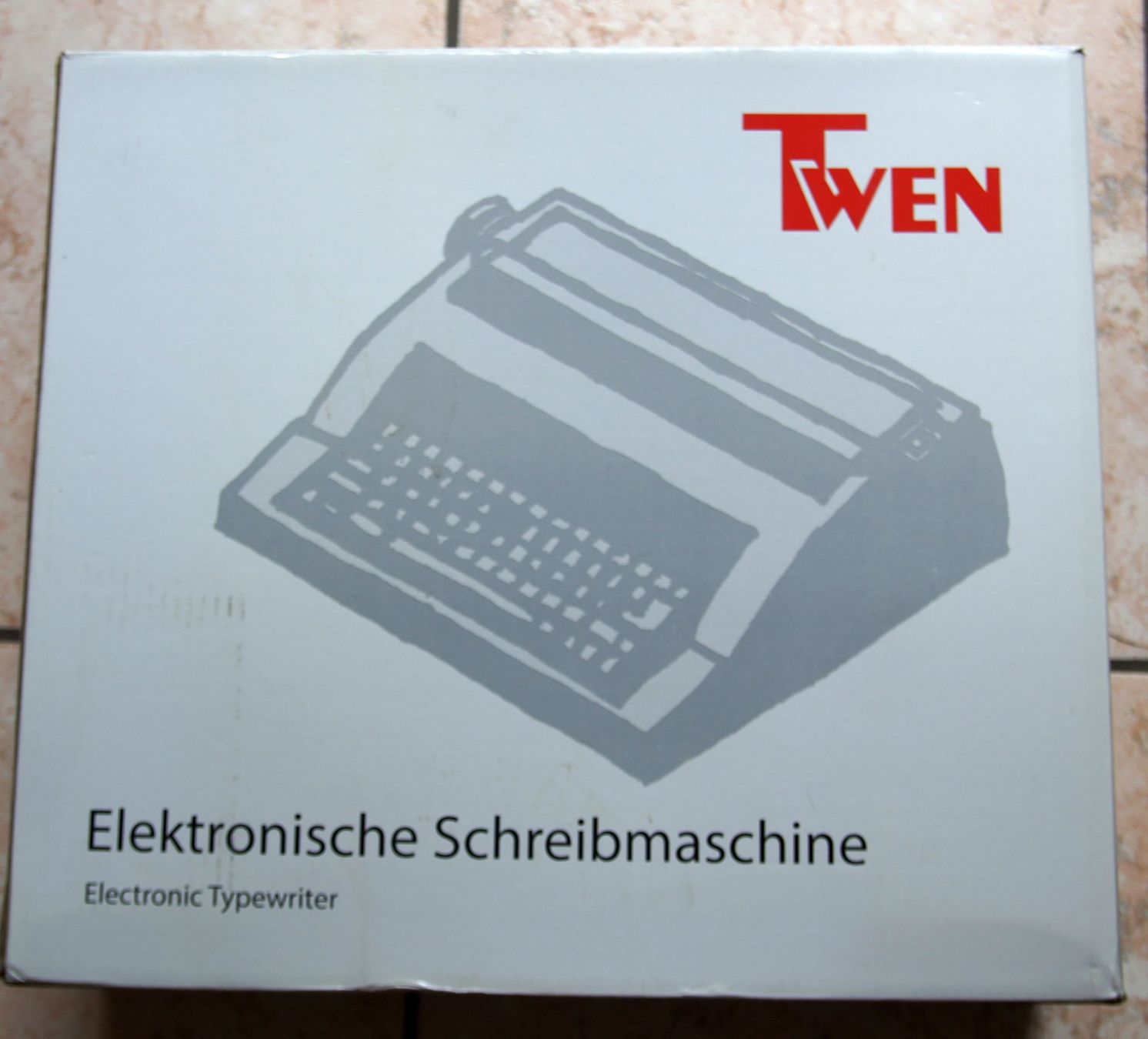 Macchine da scrivere: Schreibmaschine TWEN T 180 Plus – Usato da Biberist venduto da Peter1948 1