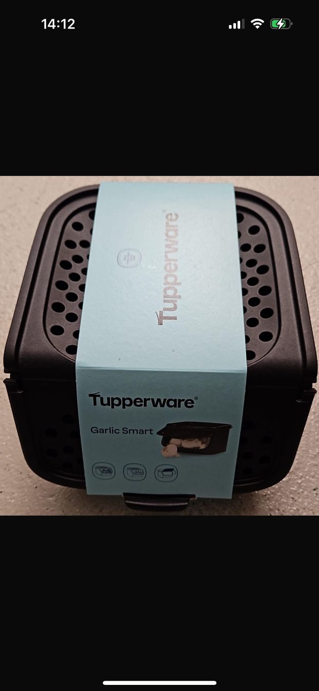 Tupperware Behälter & Ähnliches: Tupperware Garlic Smart 2.3l – Neu und originalverpackt aus Schwyz von Lewis555