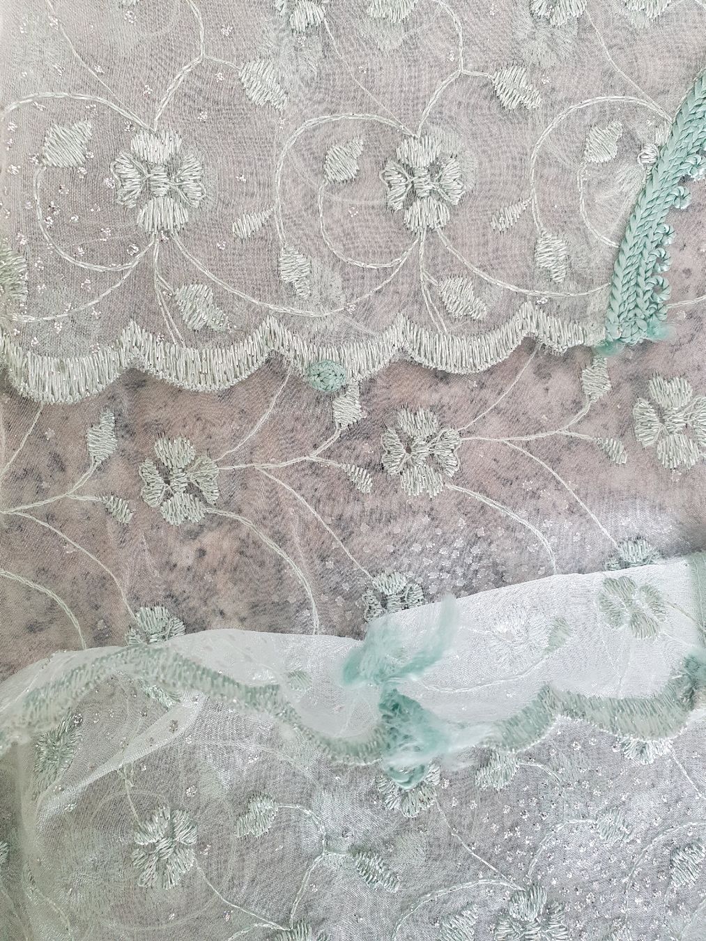 Vestiti: Indisches Kleid – Usato da Moosseedorf venduto da Sonnenschein.. 6
