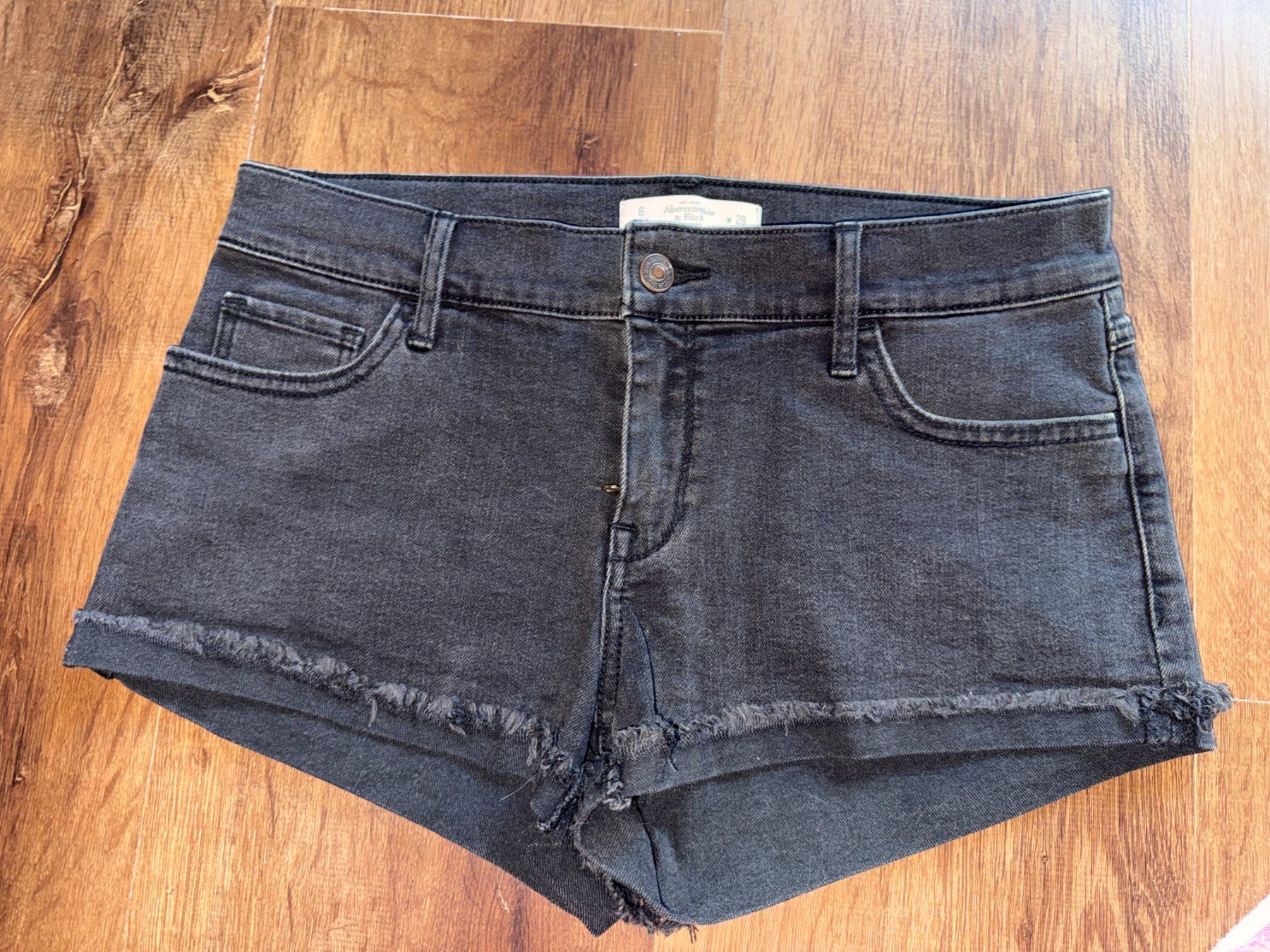 Abercrombie Pantaloni: Shorts Abercrombie - 28 – Usato da St-Sulpice VD venduto da juhdu 2