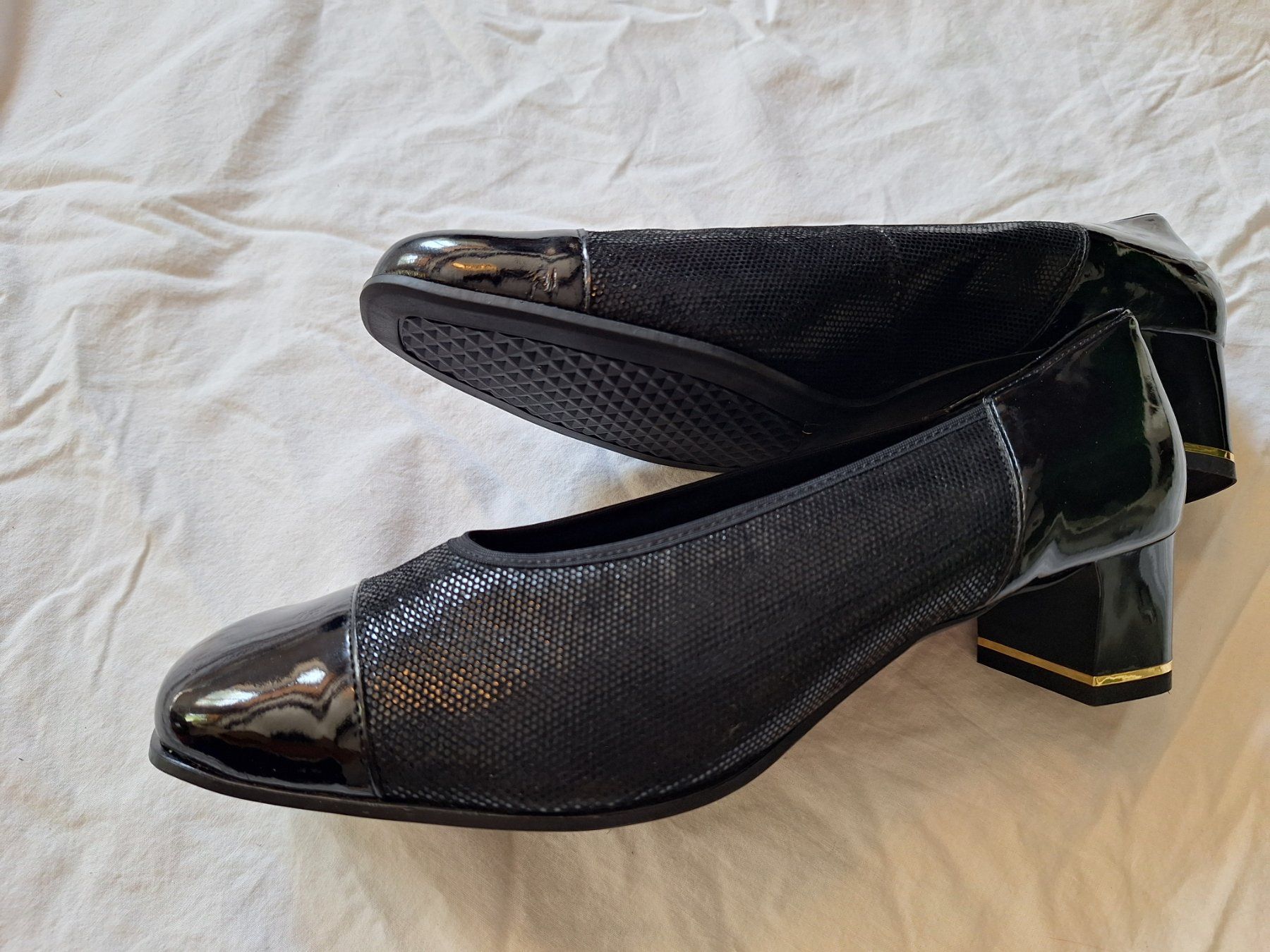 Damenschuhe: Pumps Schwarz Lack - Leder Grösse 39 – Gebraucht aus Winterthur von pf02