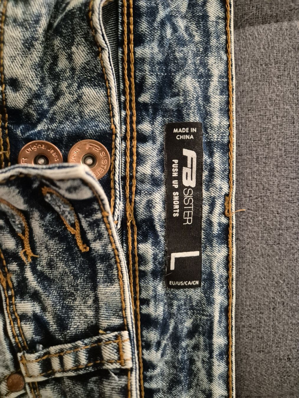 Jeans: Hotpants – Usato da Riehen venduto da Vaniisha13 1