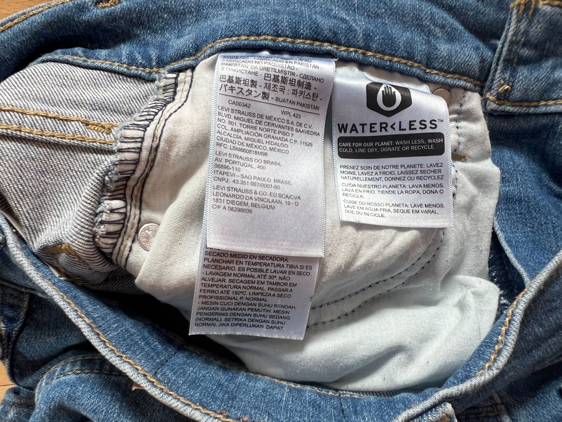 Levi's Jeans: LEVI'S Damen Jeans in Gr. 25, Blau – Usato da Worb venduto da farben20zauber 8