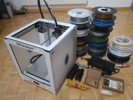Ultimaker 2+ mit Zubehör und Filament