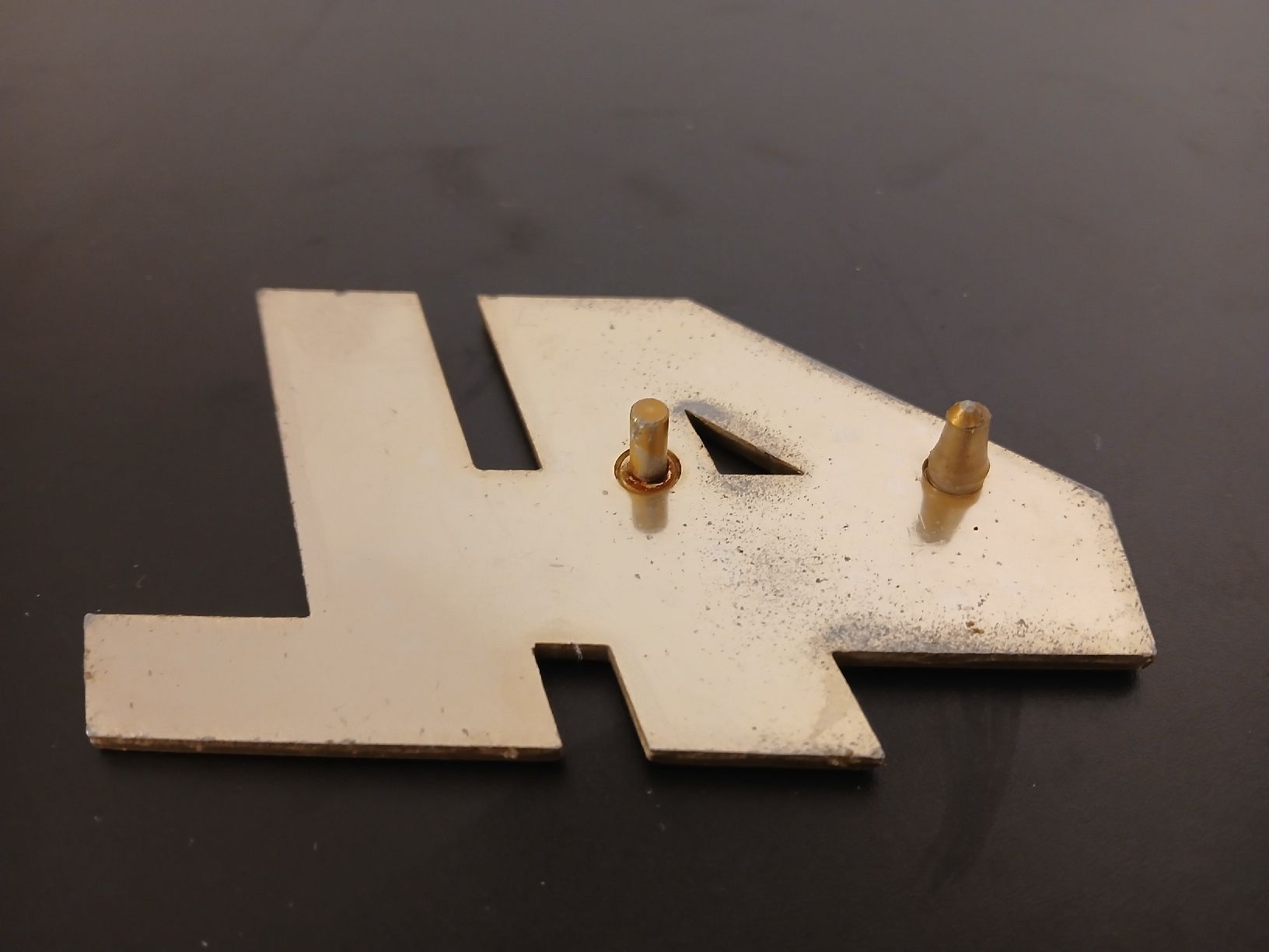 Renault Alle Autoersatzteile: Renault 4L Emblem – Gebraucht aus Rüdtligen von winunan 2