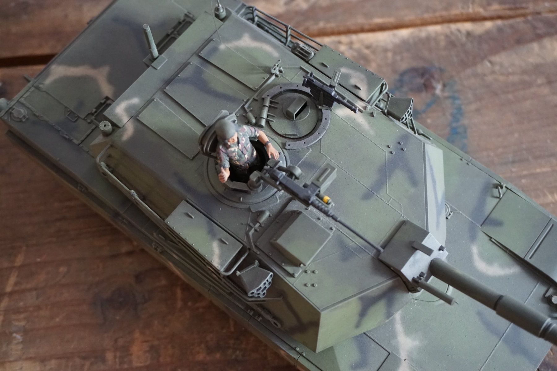 Tamiya Modellbausätze & Standmodelle: Tamiya M1A1 Abrams Panzer 1:35 TOP !!!!!!!!!!!!!!!!!!!!! – Gebraucht aus Reiden von Doppeldecker69 4