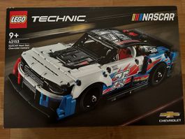 LEGO Technic 42153 NASCAR® Next Gen Chevrolet Camaro ZL1