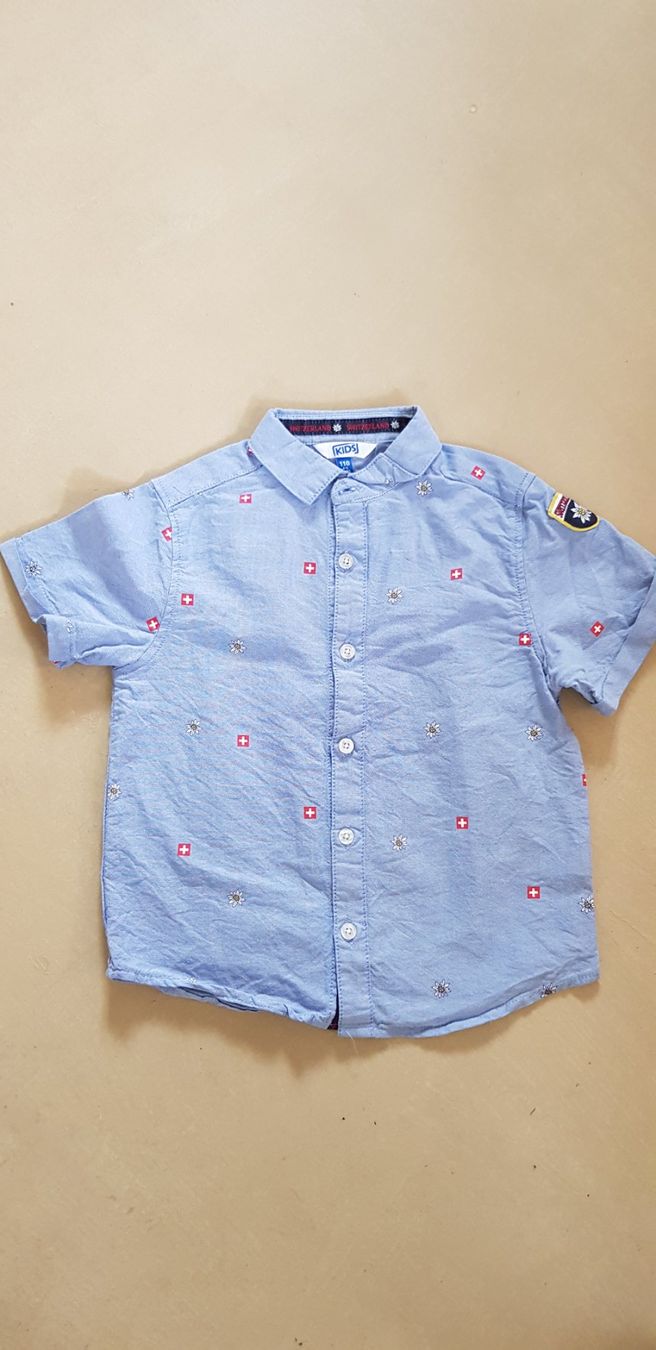 Hemden, T-Shirts & Polos: Kurzarmhemd blau "Switzerland", Gr, 110 – Gebraucht aus Dietikon von grafad