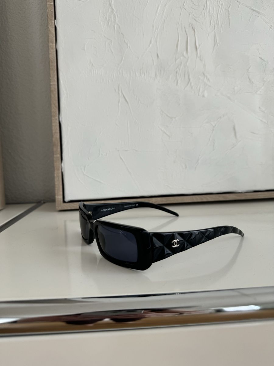 Chanel Occhiali & Lenti: Chanel Sonnenbrille Vintage – Usato da Zürich venduto da Lela_