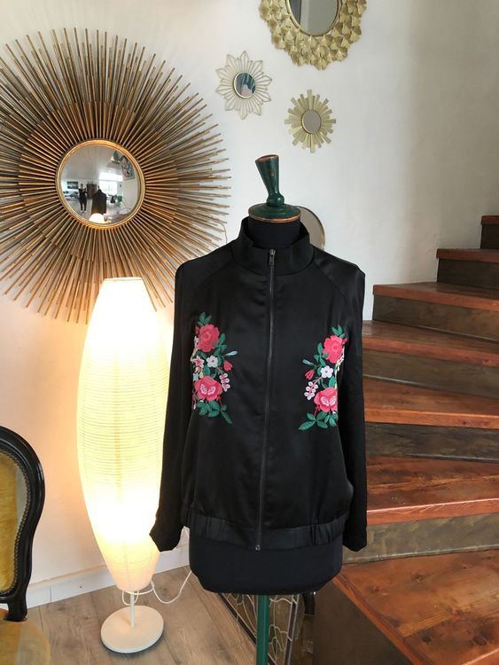 Veste bomber à fleurs - France