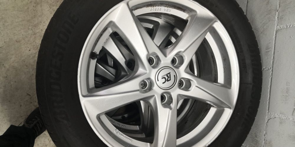 Brock RC Felgen Lochkreis 5x112 mit Bridgestone 205/55R16 Kaufen auf Ricardo