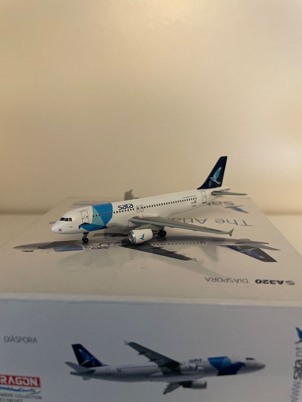 Airbus Kit di modellismo & Modellini statici: Dragon Wings A320-200 / SATA / 1:400 – Usato da Bülach venduto da jon_z9x8