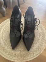 Elegante, schwarze Schnürpumps, Gr. 39- ein Hingucker! (51)