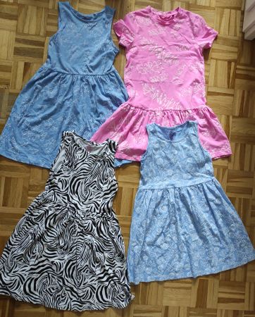 4 Robes de cotton t.128-134 cm