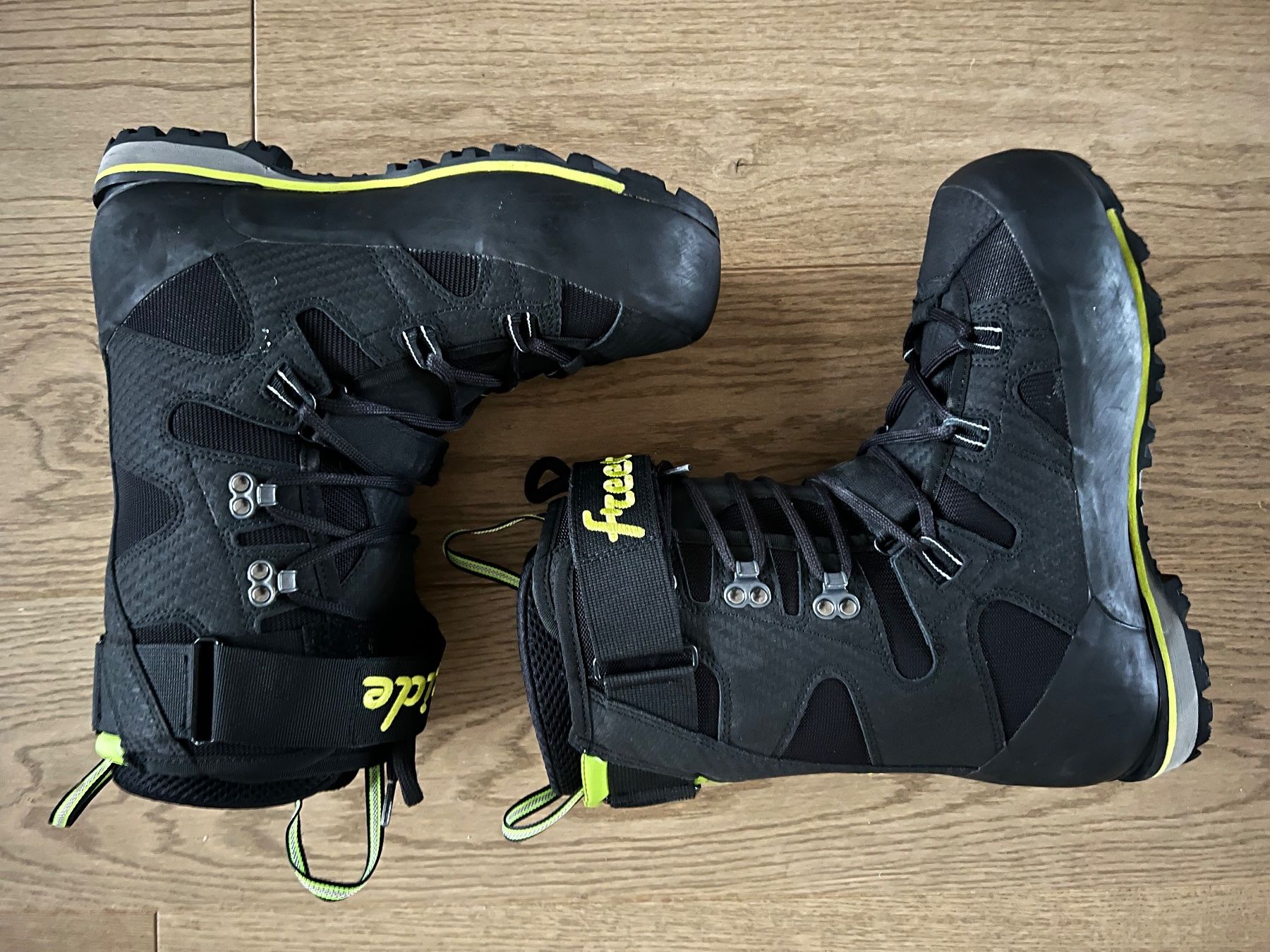 Scarpe da uomo: Snowboardboot Fitwell Freeride Splitboard – Usato da Bern venduto da Sushi_united 1