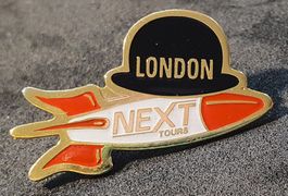 S952 - Pin NEXT TOURS LONDON GT / Rakete