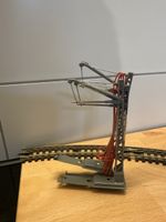 Modellbahn Oberleitungsmast grau gebrauchter Zustand