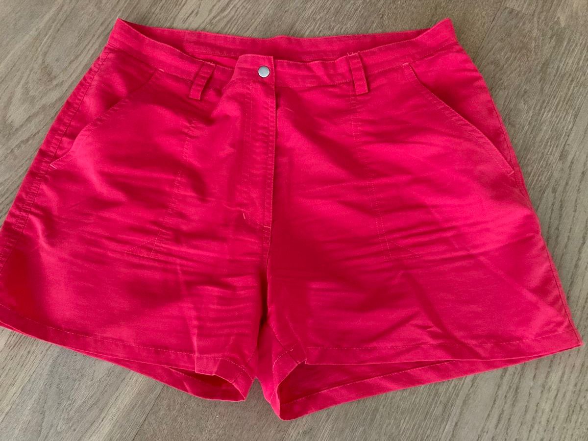 Pantaloni: Leichte Damenshorts, Calida, Gr. 42 – Usato da Glattpark(Opfikon) venduto da koro23