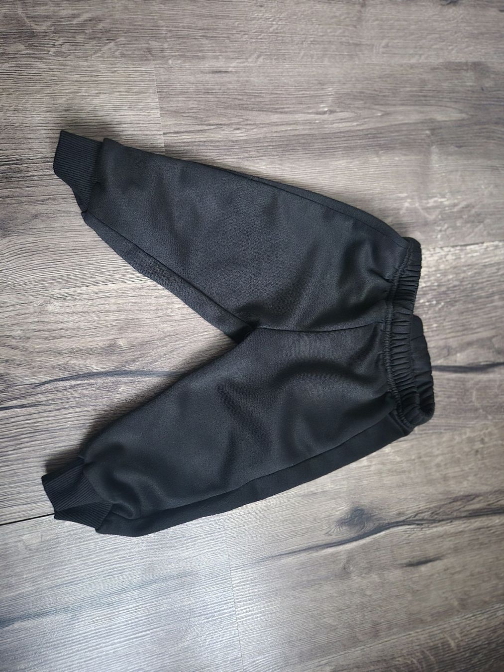 Lotti & Set di vestiti: Kinder Hose Grösse 6-9Mt – Usato da Leuggern venduto da MonaM90