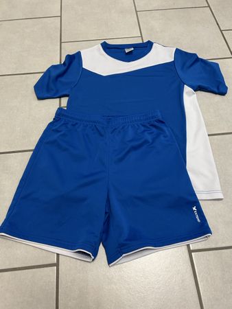 Sport Shirt und Hose von Extend