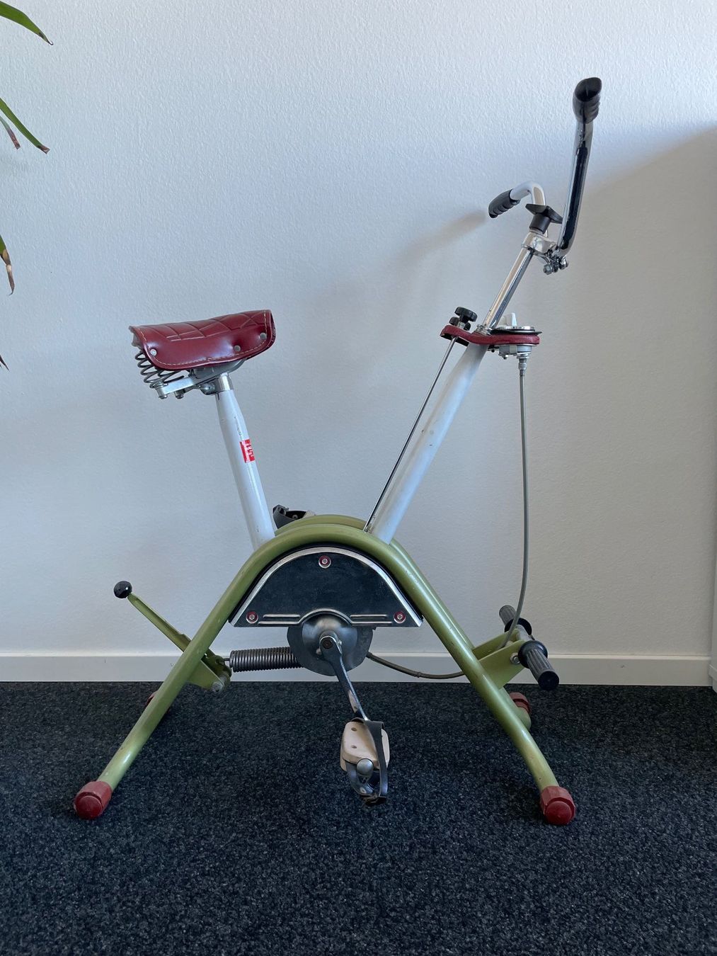 Hometrainer: Retro-Hometrainer – Gebraucht aus Winterthur von bae_b7fn
