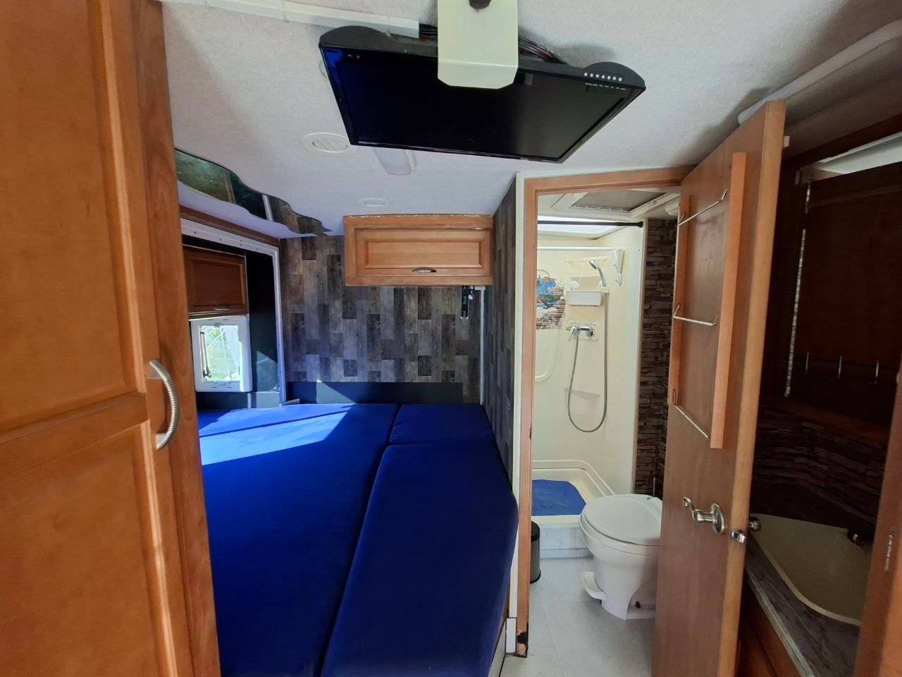 Winnebago Veicoli da campeggio: Winnebago Aspect Ford Super Duty – Usato da Selzach venduto da greddy101 7