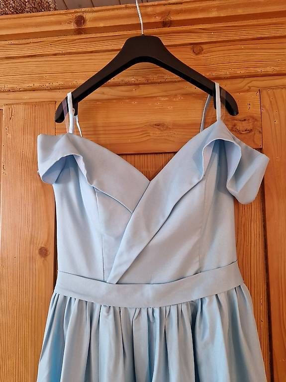 Robes: Abendkleid hellblau, Gr. 36/38 – D'occasion à Nussbaumen TG par cherry_lady 4