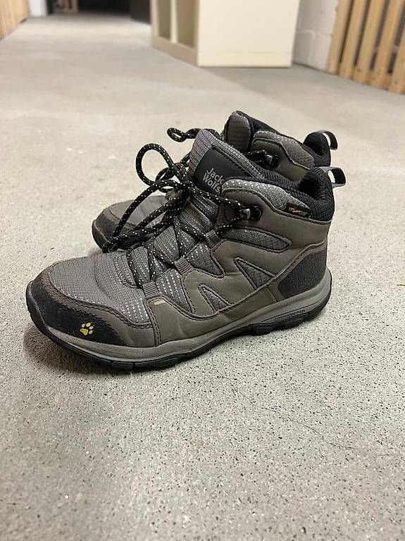 Scarpe per ragazzi: Jack Wolfskin Wander Schuhe Gr.32 – Usato da Kriens venduto da JordanG