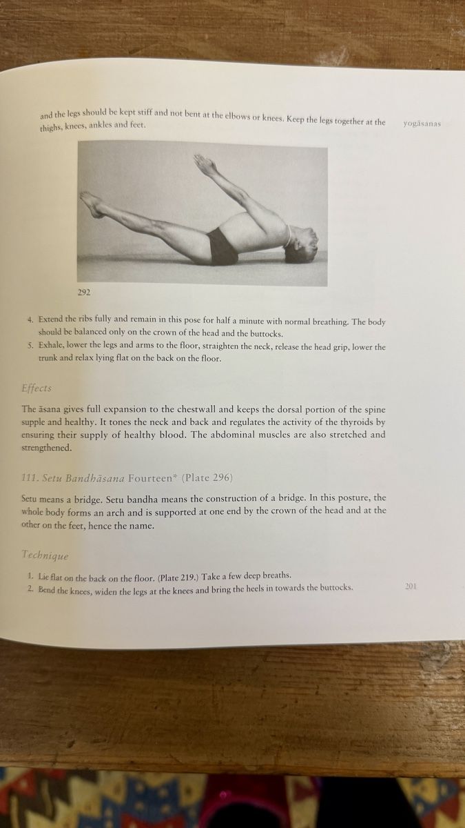 Libri: Light on yoga book by BKS Iyengar – Nuovo (secondo la descrizione) da Zürich venduto da NorinaAurora 2