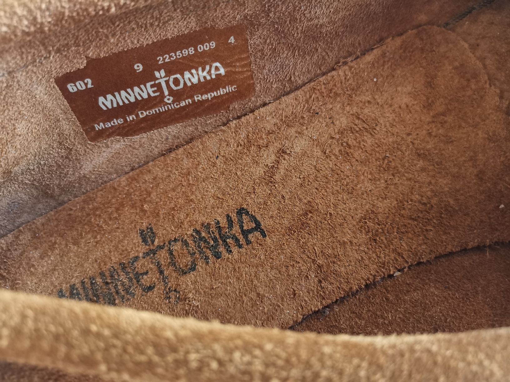 Scarpe da donna: Minnetonka Moccasins  – Nuovo (secondo la descrizione) da Uerikon venduto da pink_flamingo 1