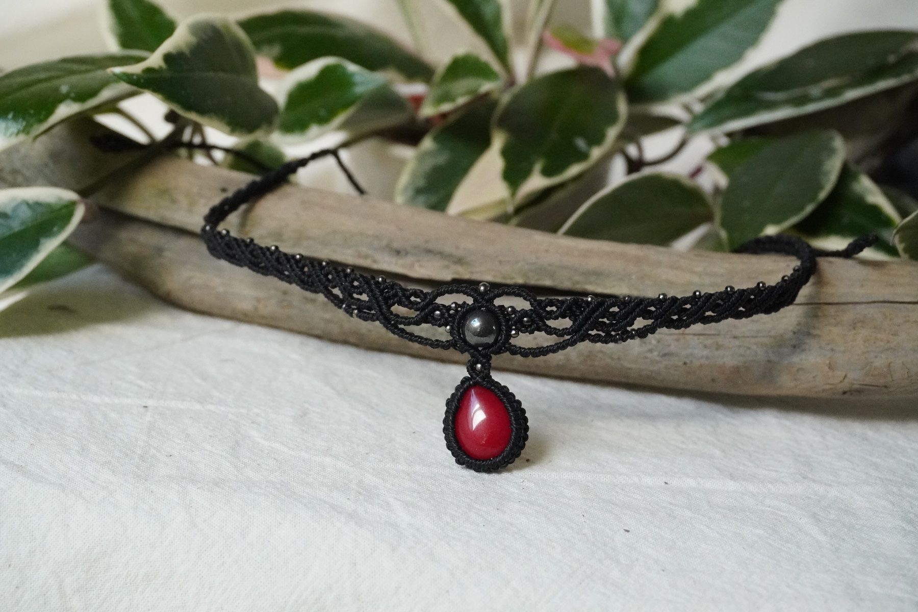 Ketten: Einzelstück - mirava - Makramee Choker-Halskette – Neu (gemäss Beschreibung) aus Heerbrugg von R.St27