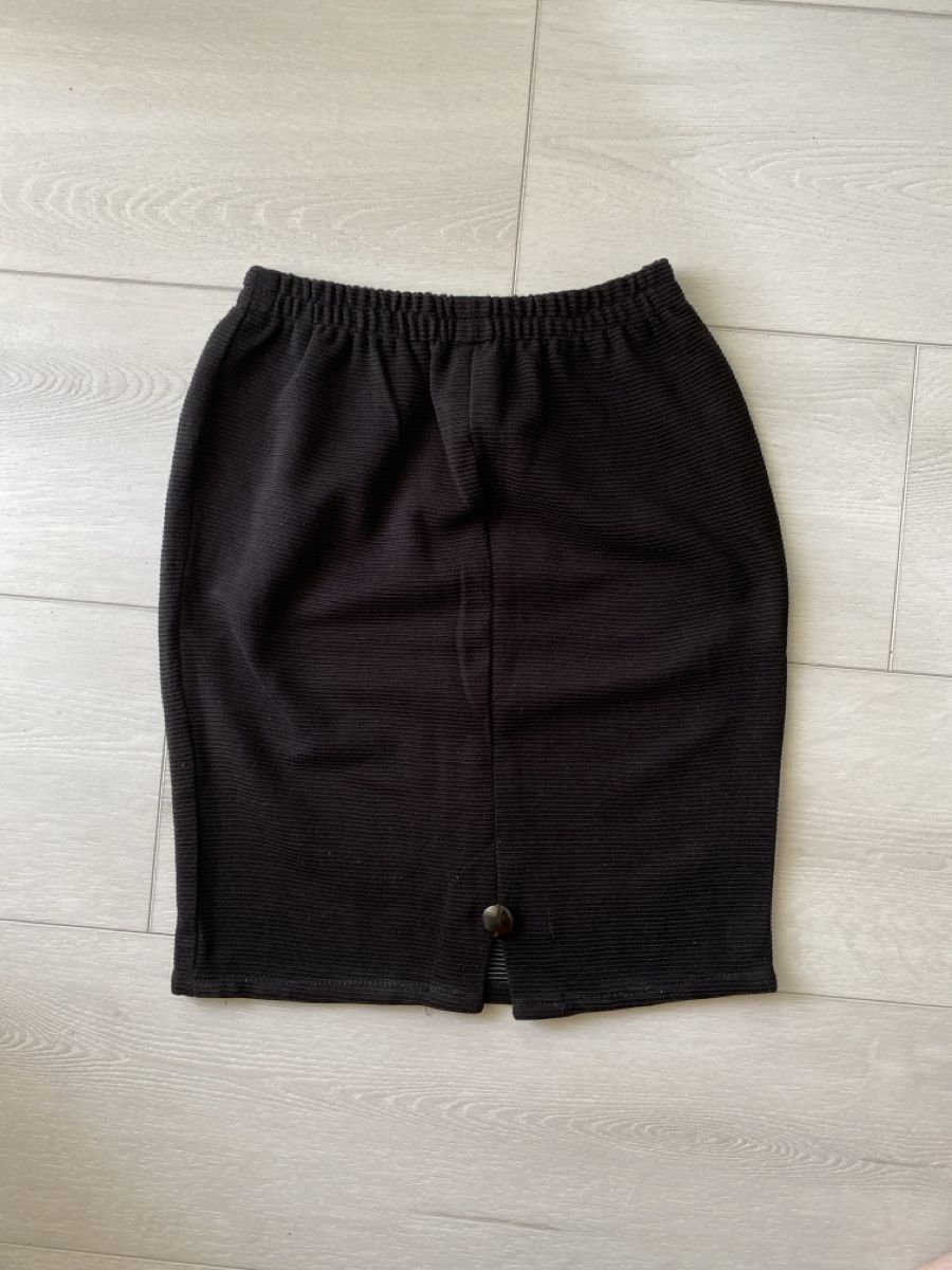 Lotti di vestiti: Kleiderpaket Gr.S (siehe Mass) – Usato da Strengelbach venduto da Bycy 1
