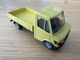 Conrad 1:50 Mercedes Fahrzeug ab 9.-