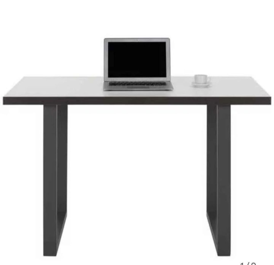 Scrivanie: Bürotisch mit 2 x Rollmöbel – Usato da Wallisellen venduto da Dere02
