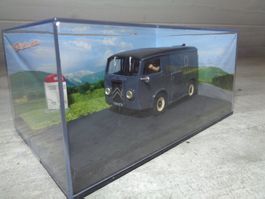 Altaya 1:43 Diorama Classic Car Citroën Tub